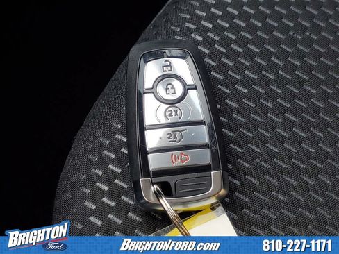 Used 2024 Ford Escape ST-Line w/ Tech Pack #1 AWD/4WD image 30