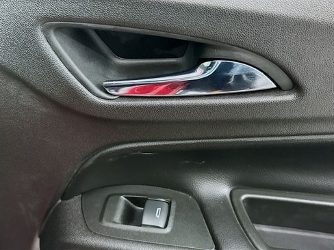 Used 2019 Chevrolet Equinox LT w/ Driver Convenience Package FWD image 29