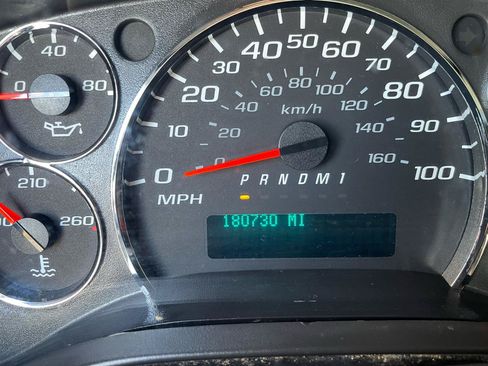 Used 2014 GMC Savana 2500 RWD image 36