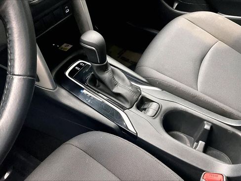 Used 2023 Toyota Corolla Cross LE image 16