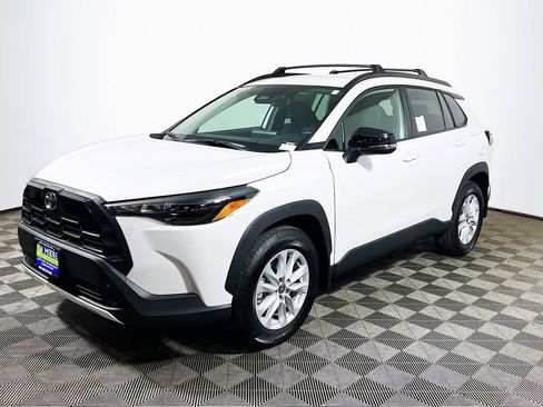 New 2026 Toyota Corolla Cross LE AWD/4WD image 4