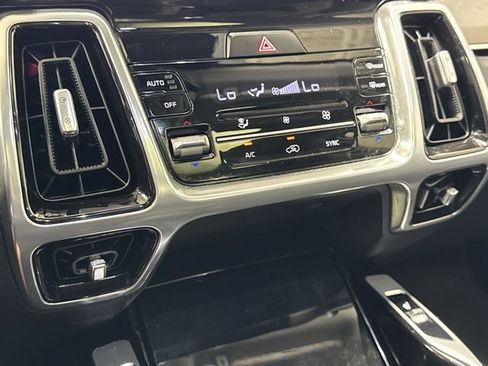 Used 2023 Kia Sorento SX FWD image 22