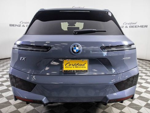 Used 2023 BMW iX xDrive50 w/ Sport Package image 8