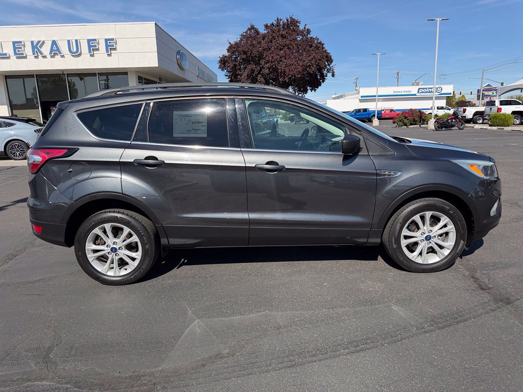 Used 2018 Ford Escape SE AWD/4WD image 2