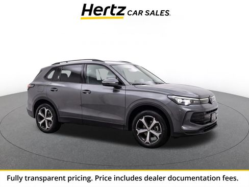 Used 2026 Volkswagen Tiguan SE AWD/4WD image 1