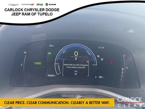 Used 2025 Toyota Camry SE FWD image 19