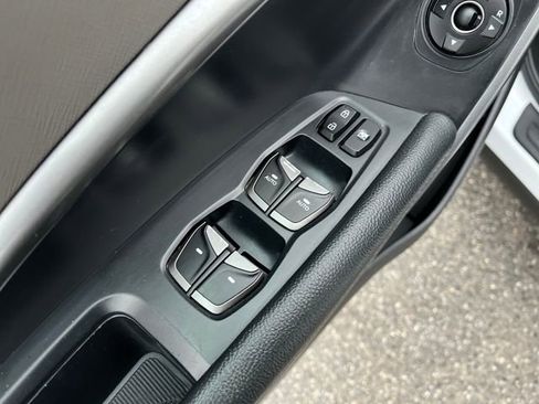 Used 2018 Hyundai Santa Fe Sport w/ 2.4L Value Package 02 image 11