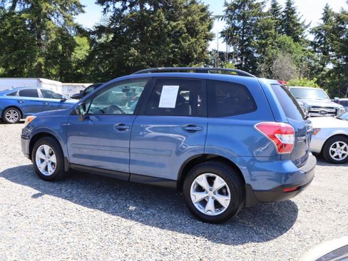 Used 2014 Subaru Forester 2.5i Premium w/ All-Weather Package AWD/4WD image 3