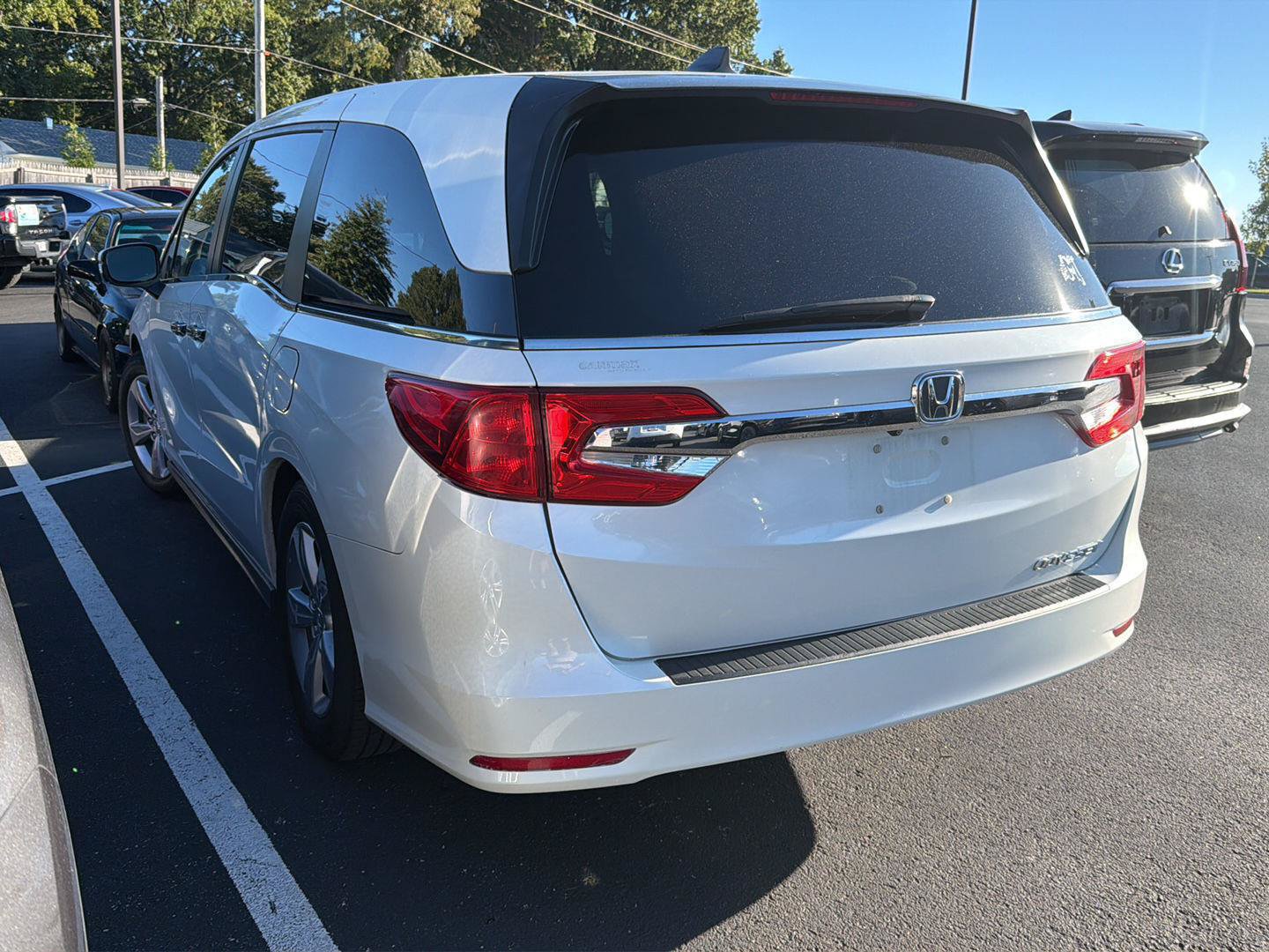 Used 2019 Honda Odyssey EX image 3