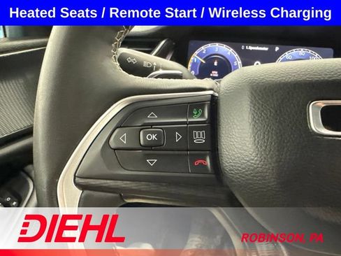 Used 2024 Jeep Grand Cherokee Altitude AWD/4WD image 25