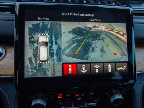 Used 2022 Jeep Grand Cherokee Summit image 17