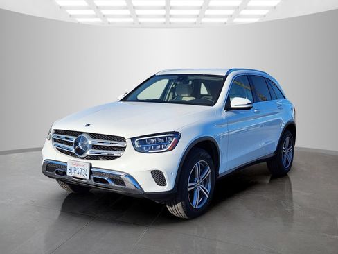Used 2021 Mercedes-Benz GLC 300 image 3
