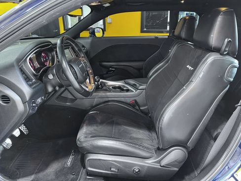 Used 2016 Dodge Challenger SRT Hellcat RWD image 15