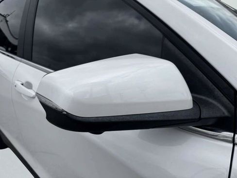 Used 2022 Chevrolet Equinox LT FWD image 10
