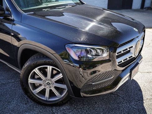 Used 2023 Mercedes-Benz GLS 450 4MATIC image 8