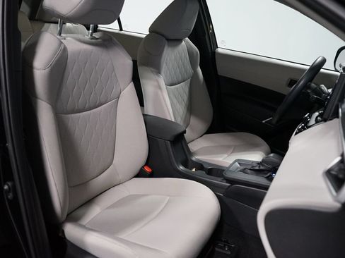 Certified 2026 Toyota Corolla Cross L FWD image 25