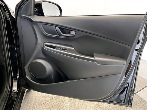 Used 2023 Hyundai Kona SEL image 19