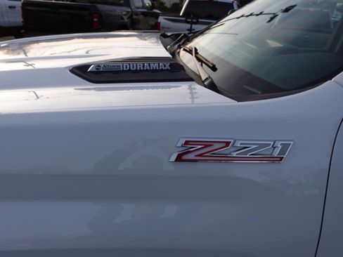 Used 2023 Chevrolet Silverado 2500 LT w/ Convenience Package image 8