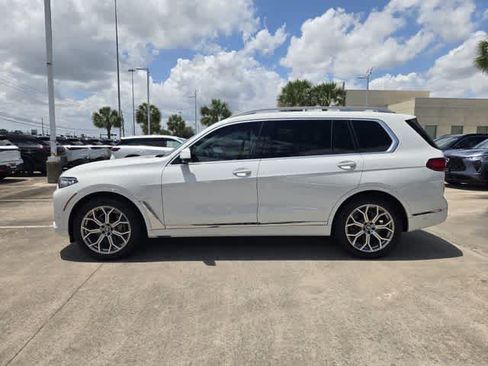 Used 2020 BMW X7 xDrive40i w/ Premium Package AWD/4WD image 3