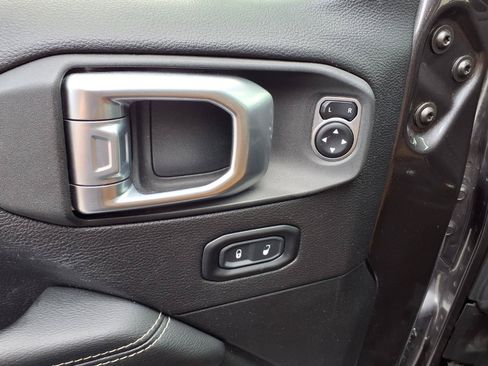 Used 2020 Jeep Wrangler Unlimited Rubicon AWD/4WD image 18