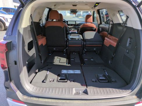 New 2026 Kia Carnival EX FWD image 35