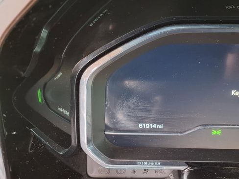 Used 2022 GMC Sierra 1500 Elevation w/ Preferred Package image 9