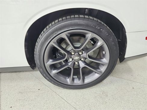 Used 2023 Dodge Challenger R/T Scat Pack w/ Plus Package image 43