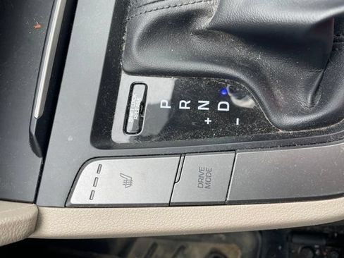 Used 2018 Hyundai Elantra Value Edition FWD image 10