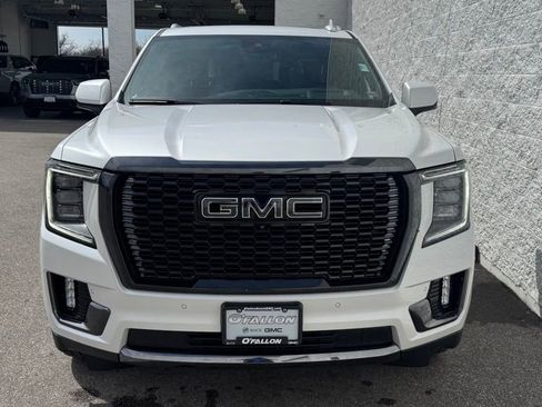 Used 2023 GMC Yukon XL Denali Ultimate image 4
