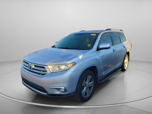 Used 2012 Toyota Highlander Limited image 2