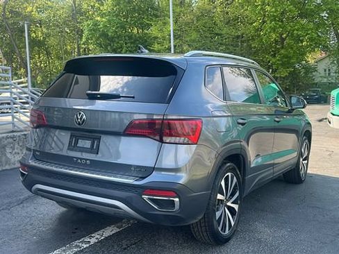 Used 2022 Volkswagen Taos SE AWD/4WD image 5