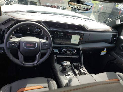 New 2026 GMC Sierra 1500 AT4 w/ AT4 Premium Package AWD/4WD image 12