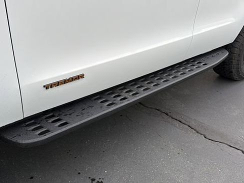 New 2026 Ford Expedition Tremor image 12