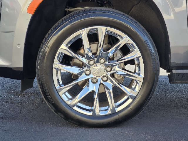 Used 2021 Cadillac Escalade ESV Premium Luxury w/ Driver Assist Tech Package AWD/4WD image 38