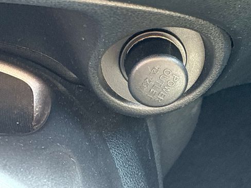 Used 2012 Nissan Juke SL AWD/4WD image 32
