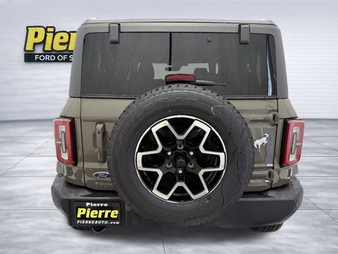 New 2025 Ford Bronco Outer Banks image 3