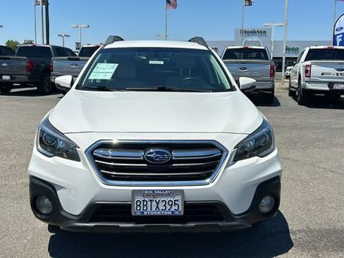 Used 2018 Subaru Outback 2.5i Premium AWD/4WD image 8