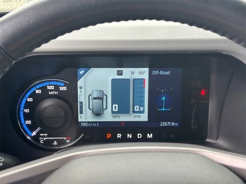 Used 2023 Ford Bronco Badlands image 14