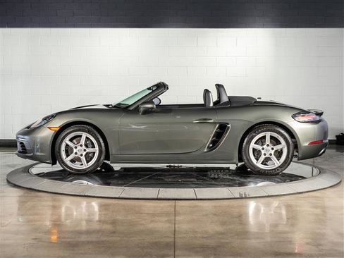 Used 2023 Porsche 718 Boxster image 2
