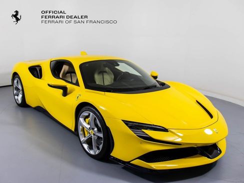 Certified 2022 Ferrari SF90 Stradale AWD/4WD image 1