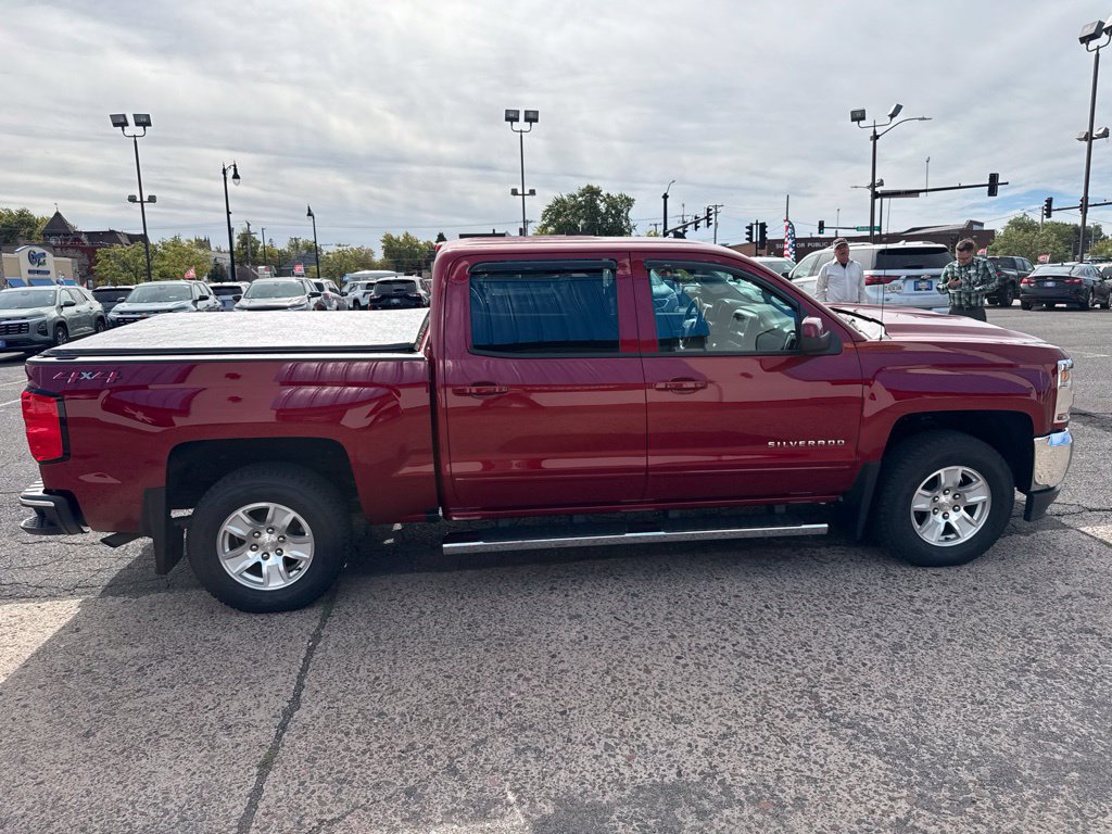 Used 2018 Chevrolet Silverado 1500 LT w/ All Star Edition AWD/4WD image 11