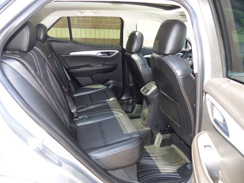 Used 2025 Buick Envision Avenir AWD/4WD image 35