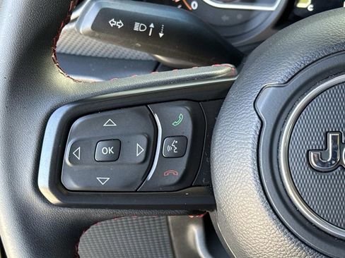 Used 2024 Jeep Wrangler Unlimited Rubicon image 23