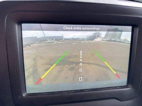 Used 2018 Jeep Renegade Latitude image 16