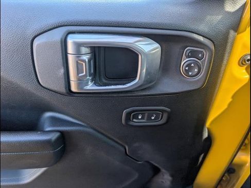 Used 2021 Jeep Wrangler Sport S image 16