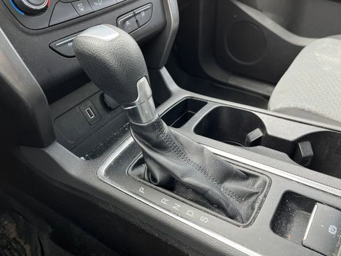 Used 2017 Ford Escape SE w/ Equipment Group 201A image 24