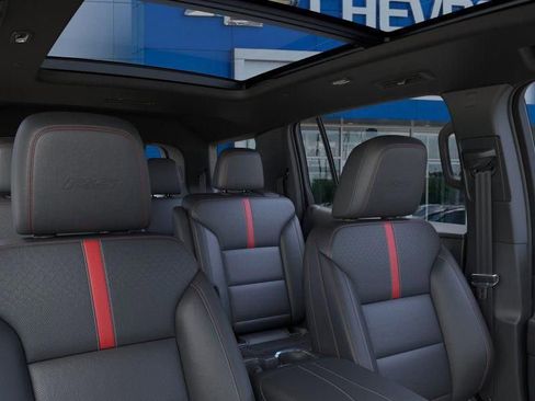 New 2026 Chevrolet Traverse RS image 24