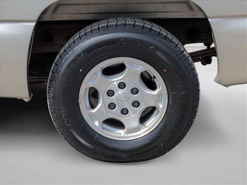 Used 2003 Chevrolet Silverado 1500 LS RWD image 26