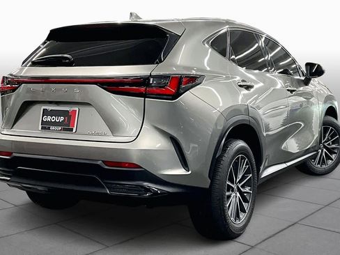 Used 2024 Lexus NX 250 FWD image 12