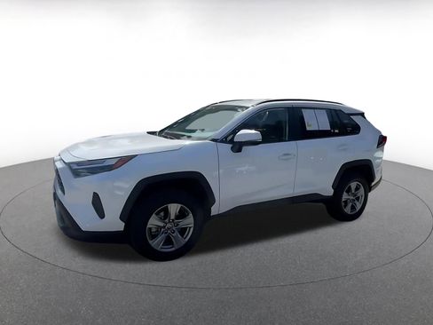 Used 2025 Toyota RAV4 XLE w/ Weather Package image 8